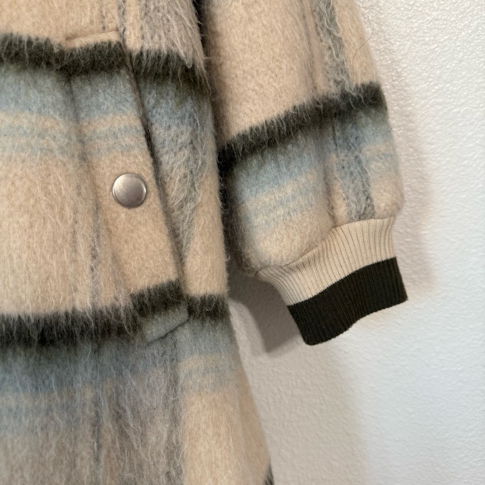 AVEC LES FILLES Brushed Oversize Longline Varsity Coat Cream Olive Plaid Size M - Picture 9 of 9